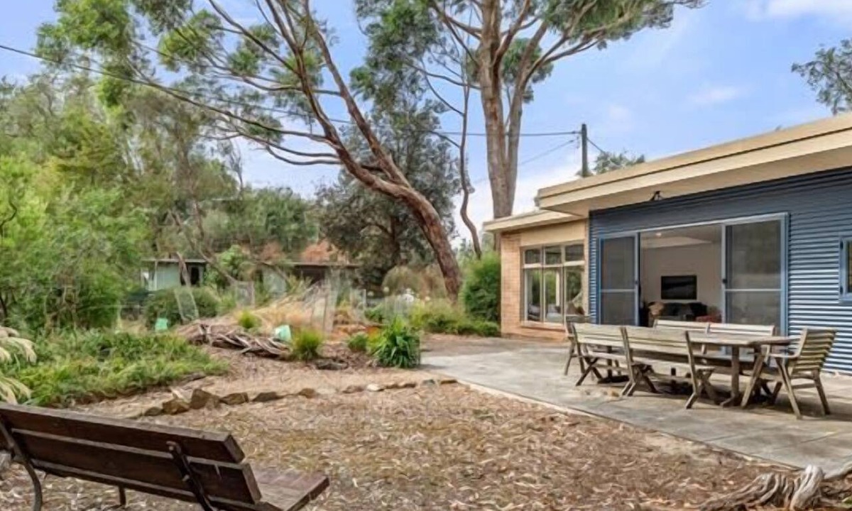Silverleaves House | SILVERLEAVES HIDE AWAY 2- 6 GUESTS