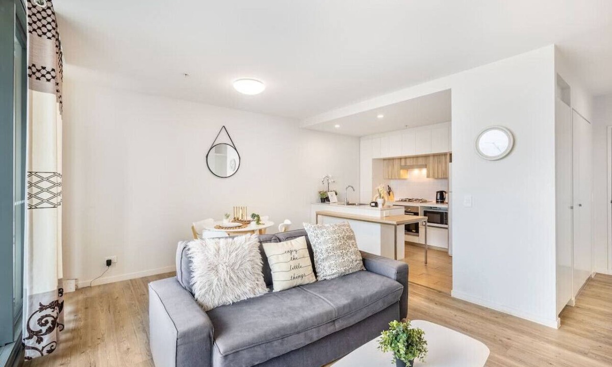 Hamilton Apartment | Simply stunning! Riverside 1BR apt @Hamilton