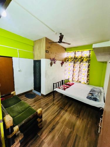 Sualkuchi House | Single room