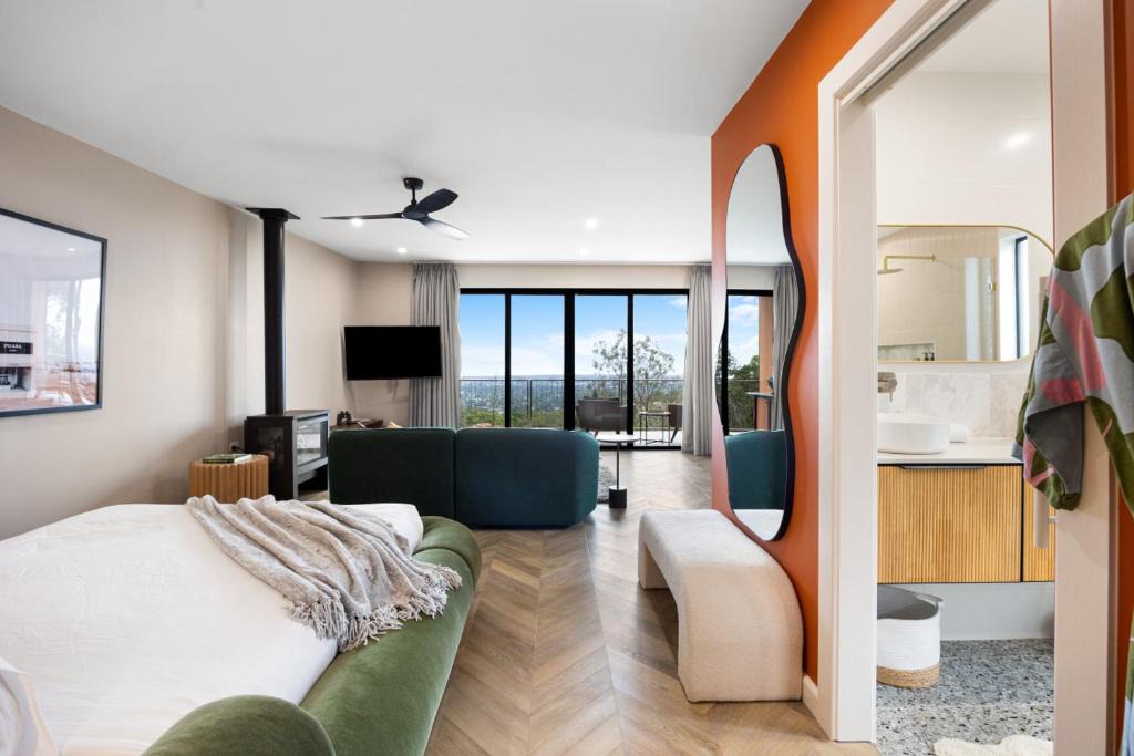 Belair Apartment | Sky Suite - A Panoramic Designer Studio in the Hills