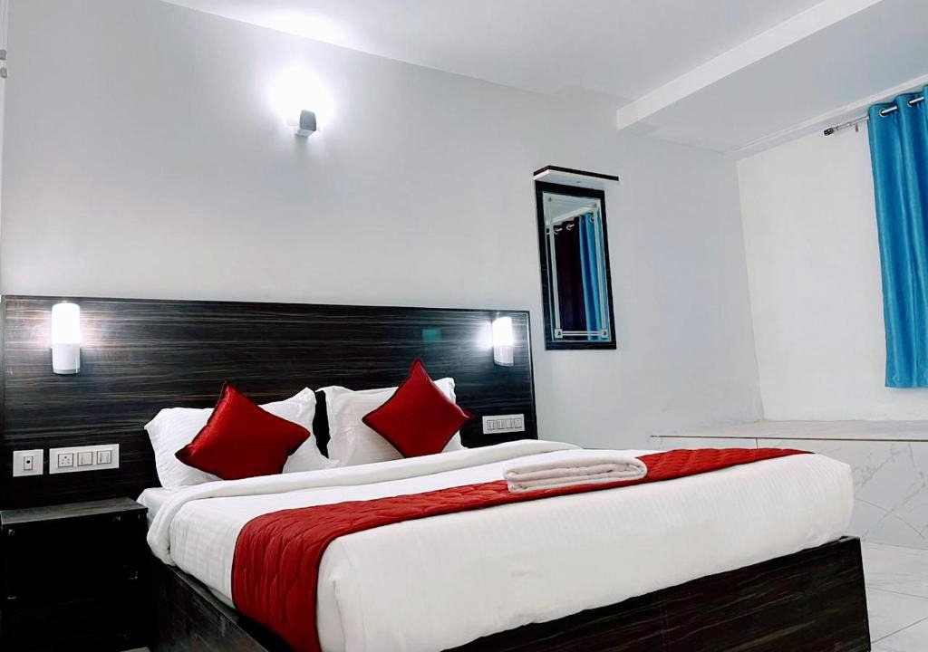 Munnar Hotel | Skylark Holidays Munnar