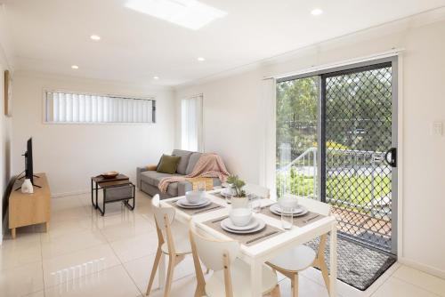 Rocklea Apartment | Smart Suites Self Check-in Apartments - Rocklea Station N