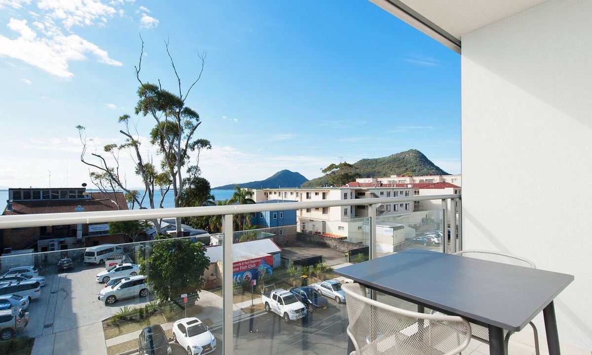 Shoal Bay Apartment | Sought after complex in Shoal Bay