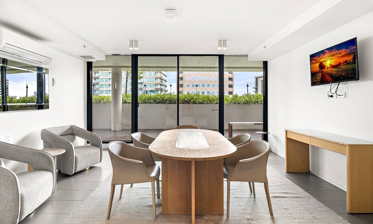 South Melbourne Apartment | South Melbourne Apartment with Gym Access