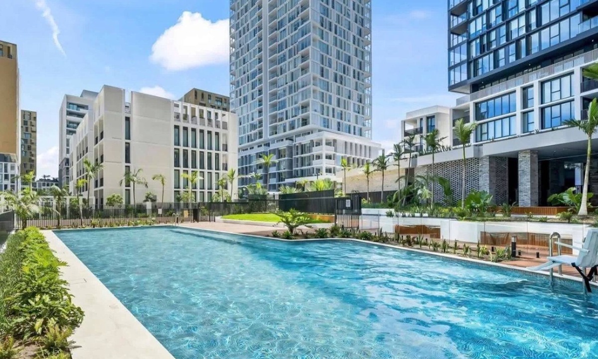 Lidcombe Apartment | Spacious 2-Bed Apartment with Balcony & City Views