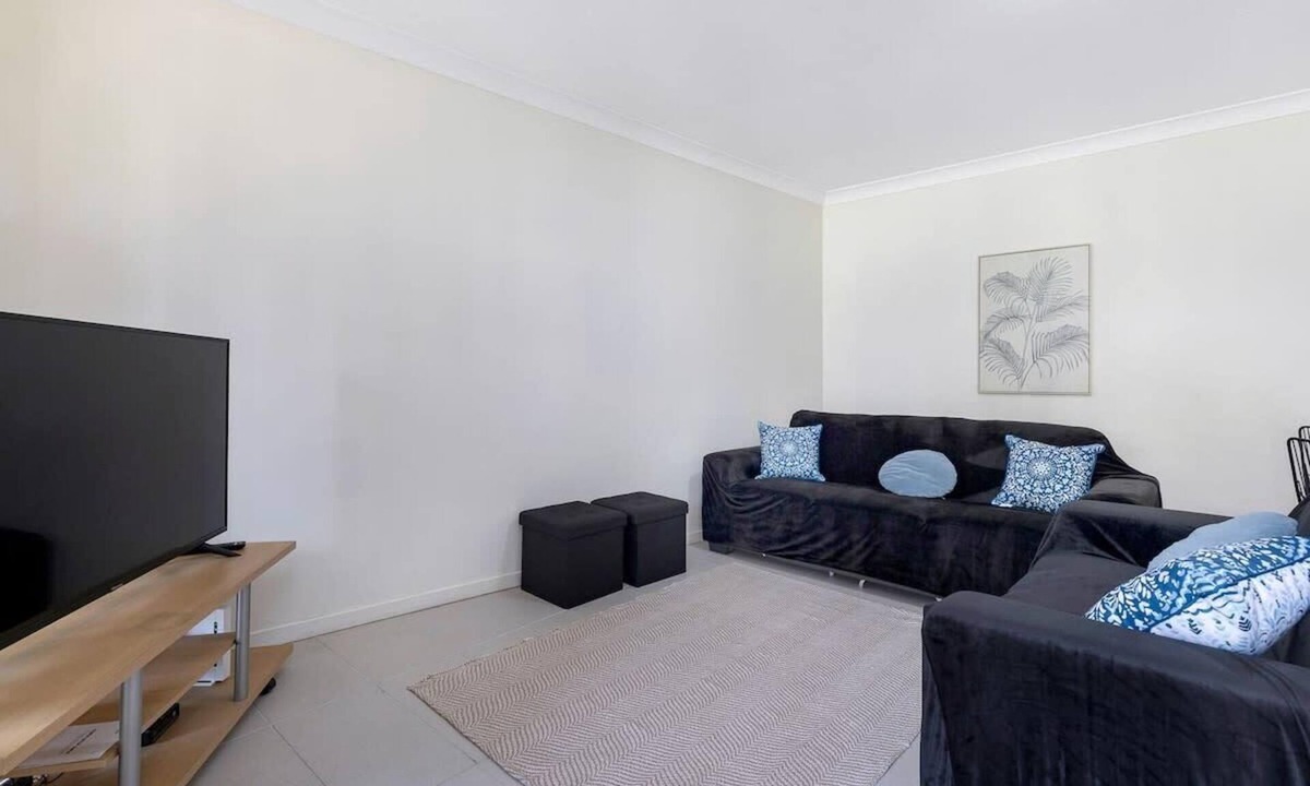 West End Apartment | Spacious 3 Bedroom apartment in St Lucia