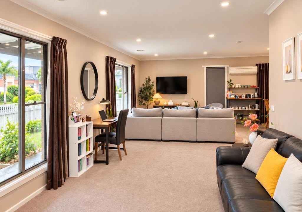 Sebastopol House | Spacious 3BR Home Ballarat Excellent For Families and Groups