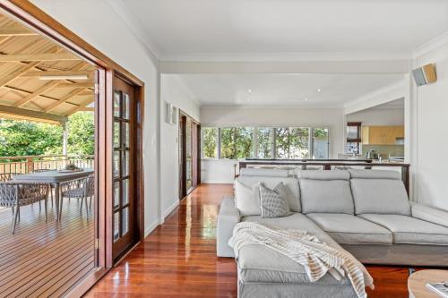 Wellers Hill House | Spacious 4 Bed 2 LivingRoom Near Hospital and CBD
