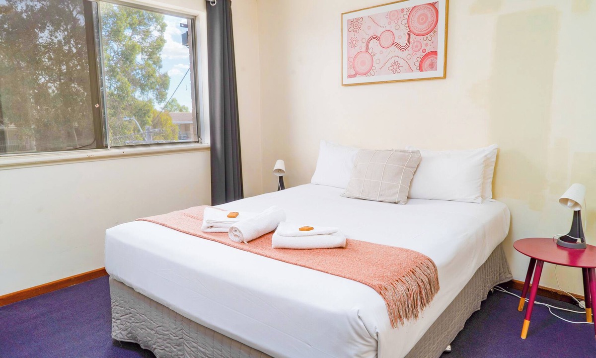 Rivervale Apartment | Spacious & Cosy Self-Contained Apartment