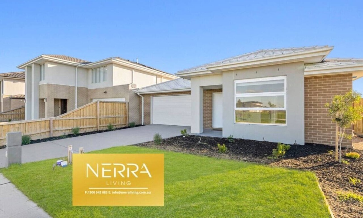 Officer House | Spacious Modern Retreat in Officer | Perfect for Families