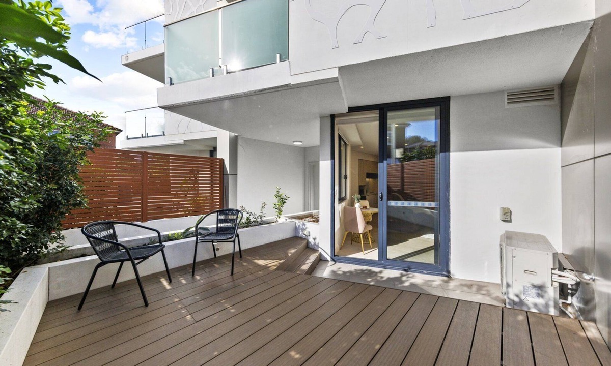 Ashfield Apartment | Spacious One Bed Apt in Ashfield