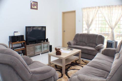 Seremban Apartment | Spacious Rooms Central Park Homestay Seremban 2
