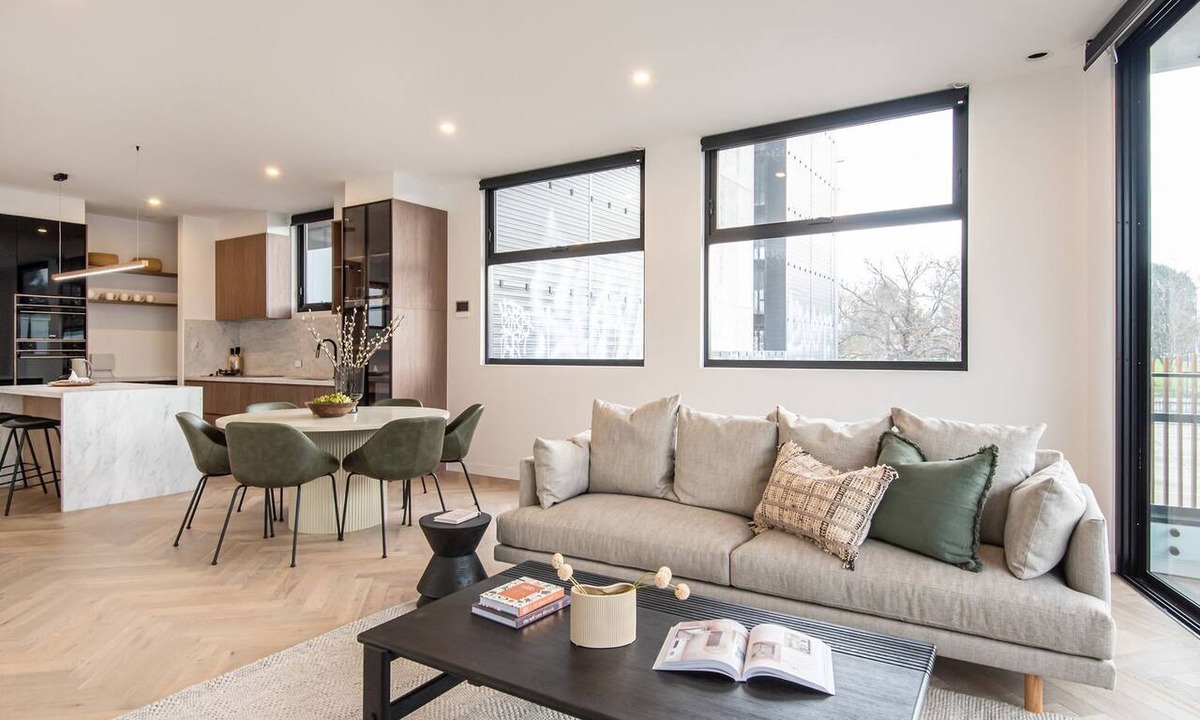 Cremorne Apartment | Sport Precinct Luxury Style over four levels