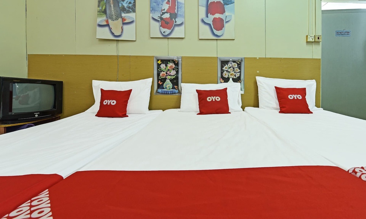 Pegawai Hotel | Spot On 90625 Super Green Grass Hotel