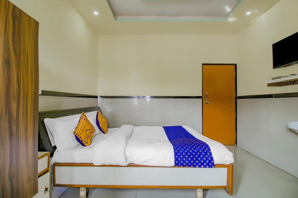 Kolhapur Hotel | SPOT ON Indirasagar Executive
