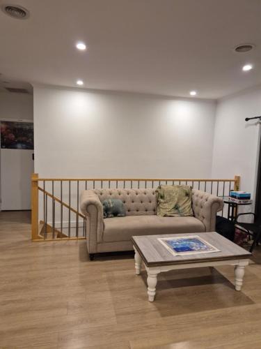 Melbourne Bed & Breakfast | Sredna Home