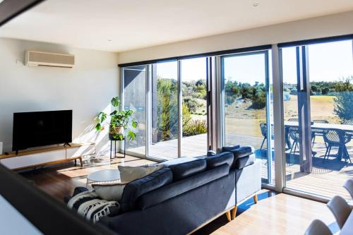 Fingal Apartment | St Andrews Golf Course and Nature Getaway