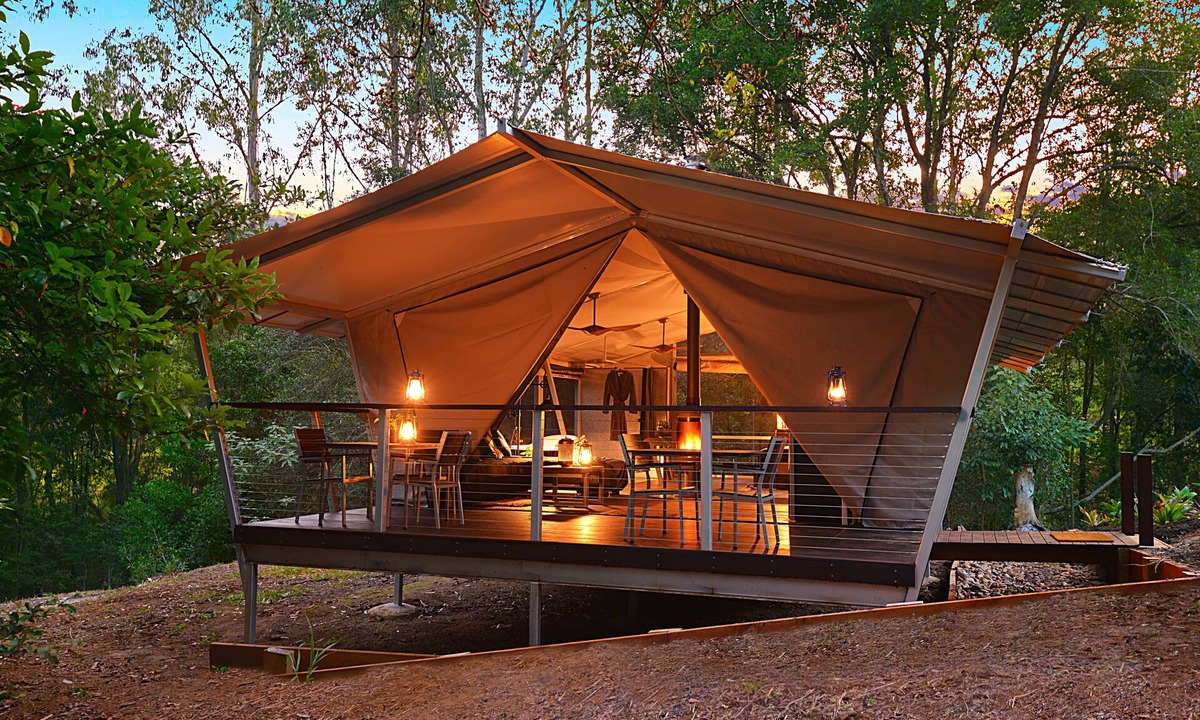 West Woombye Cabin | Stary Nights Luxury Camping