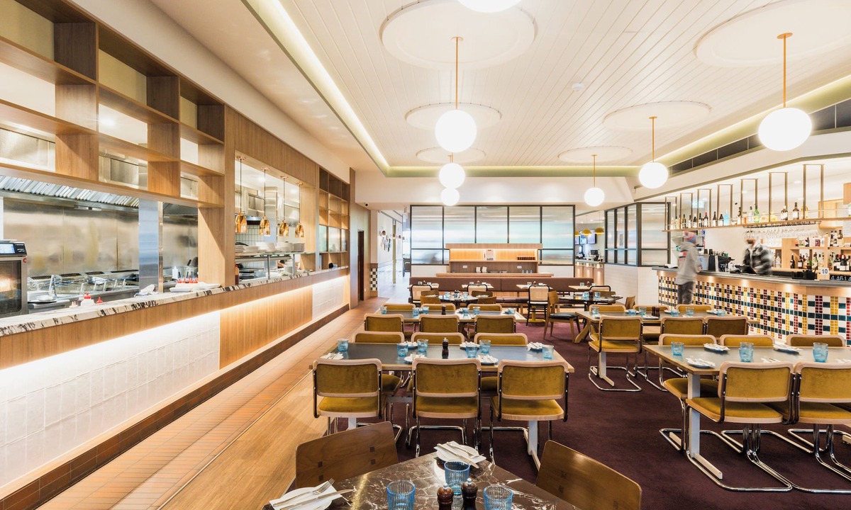 Curtin Hotel | Statesman Hotel