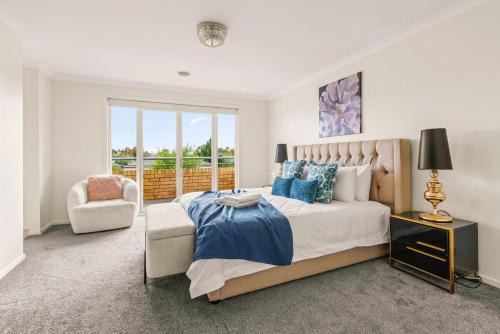 Point Cook House | StayAU Modern Sanctuary Mins from the Ct & Airport