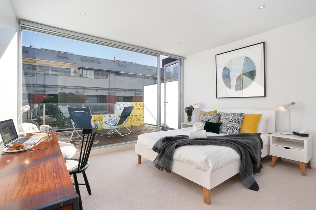 Collingwood Apartment | StayCentral - Collingwood Penthouse on Oxford
