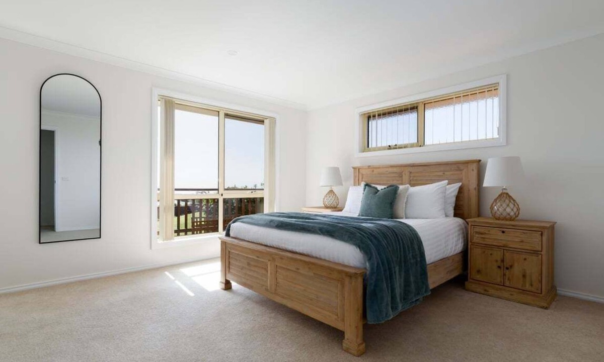 Park Grove House | Steps From The Hospital in Burnie