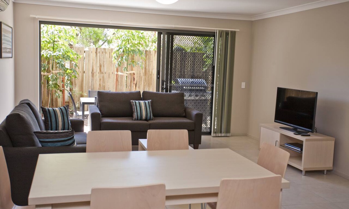 Chinchilla Hotel | Stonewood Villas