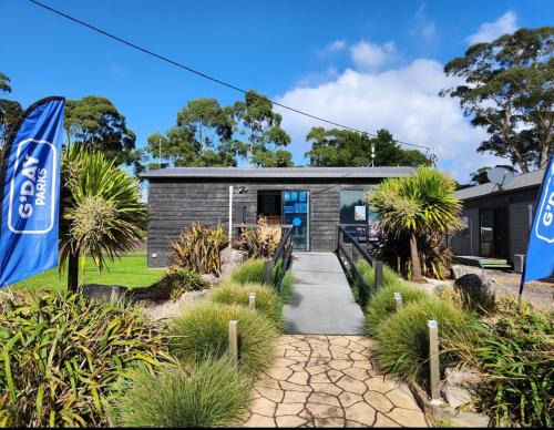Strahan Resort | Strahan Beach Tourist Park