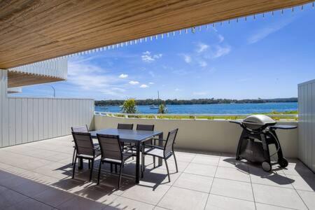 Batemans Bay Apartment | Stunning 3-Bed Unit with Bayside Views