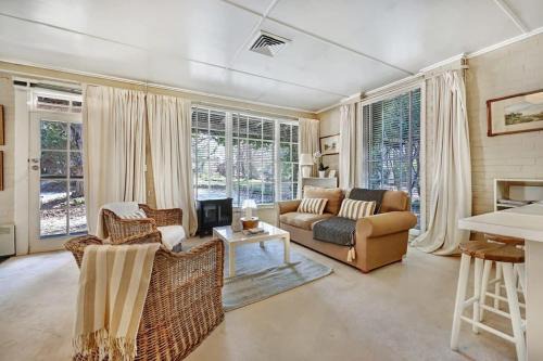 Emu Swamp Apartment | Stunning Garden Studio at Mayfield Vineyard