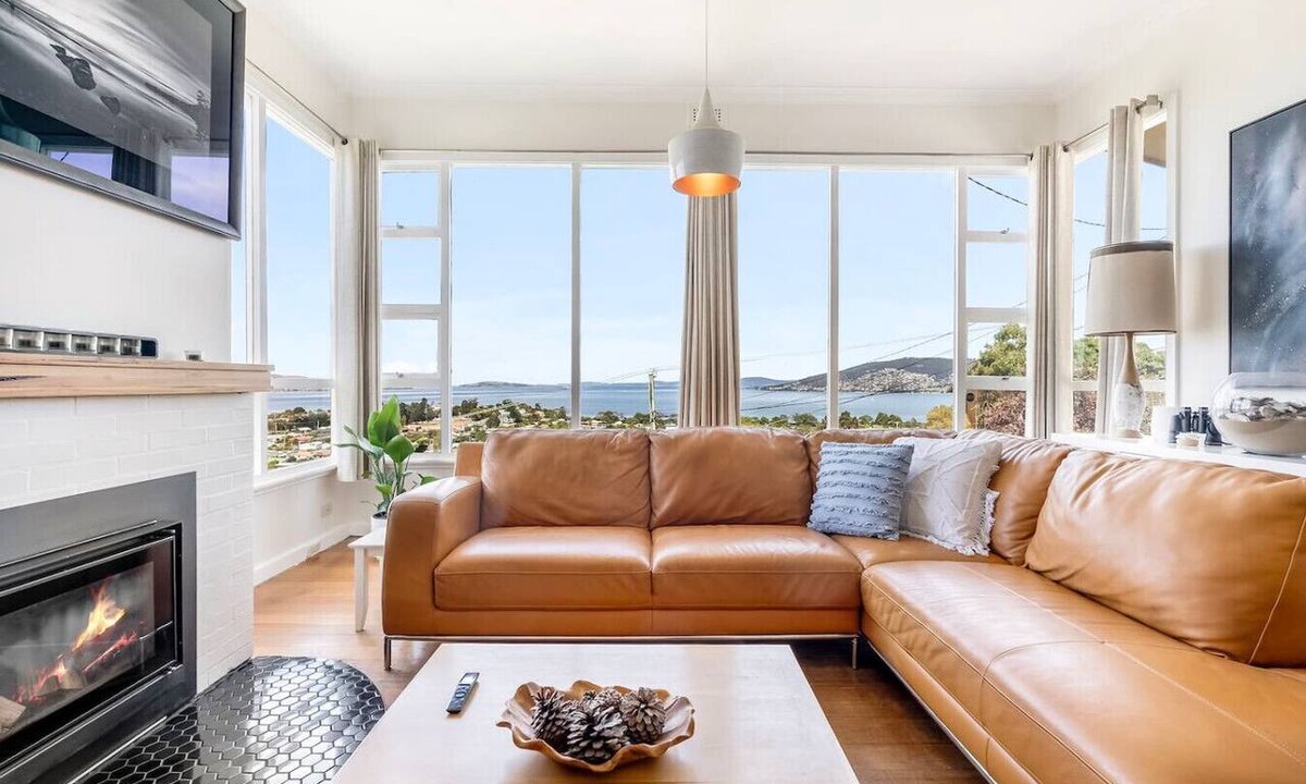 Bellerive Apartment | Stunning Home w/River Views