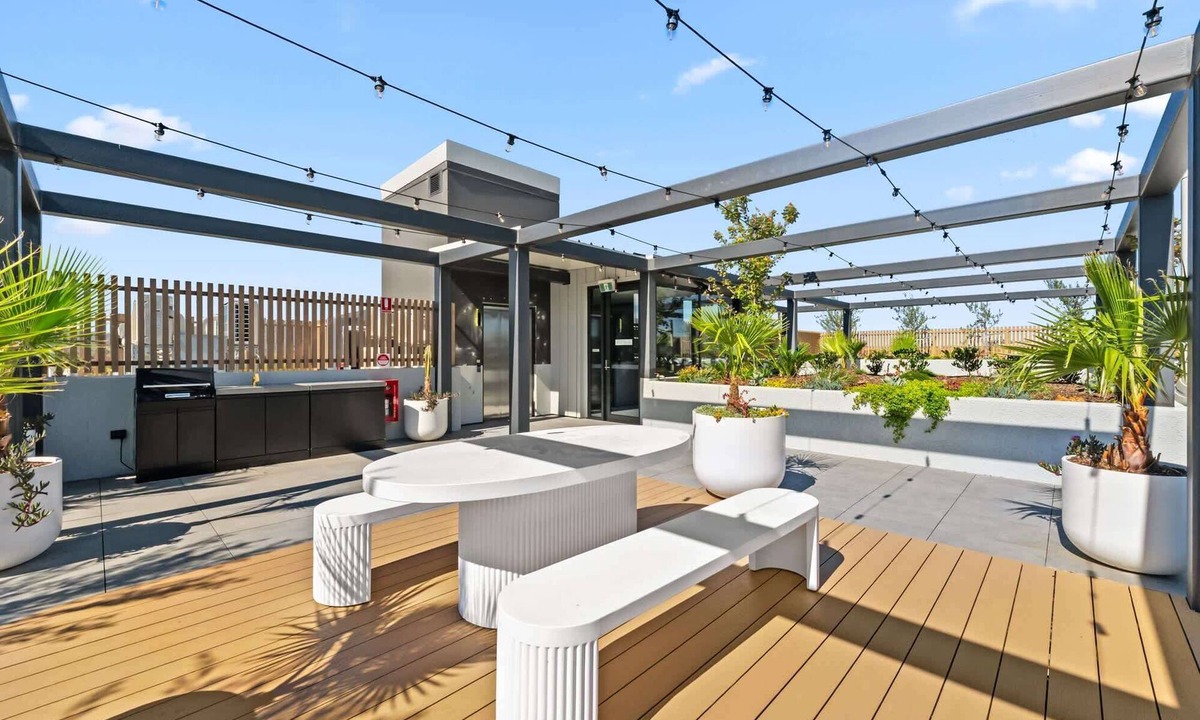 Dickson Apartment | Stylish 2-Bed Stay Near Canberra Centre
