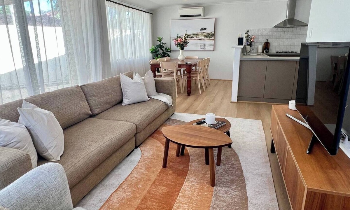 Armadale House | Stylish Armadale Getaway