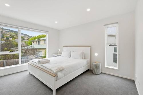 Rosetta House | Stylish Rosetta Waterview Stay