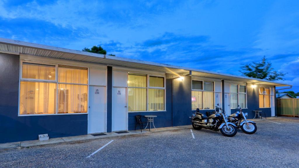 Swan Hill Hotel | Sun Centre Motel
