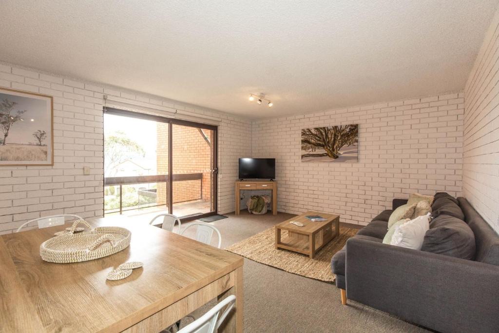 Jindabyne Apartment | Sunrise 15