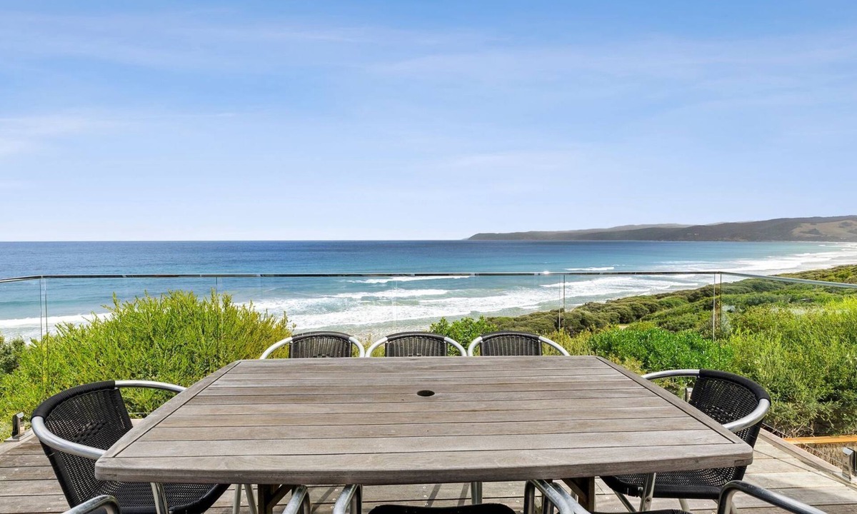 Fairhaven House | Sunset Beach scape to this stunning beachfront retreat in peaceful Fairhaven