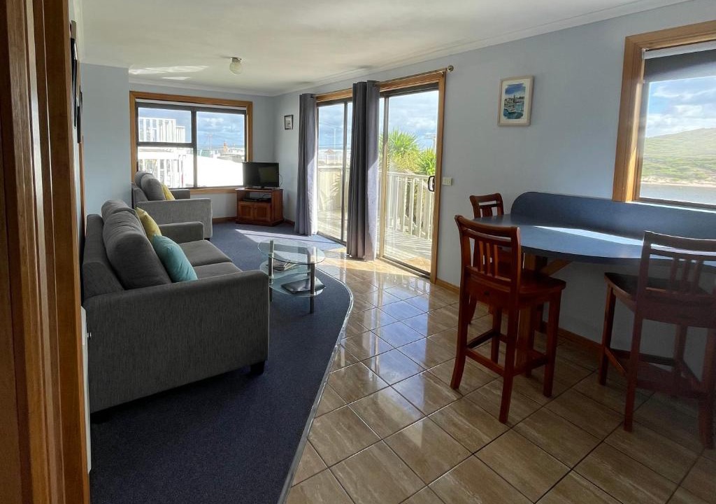 Arthur River House | Sunset Holiday Villas