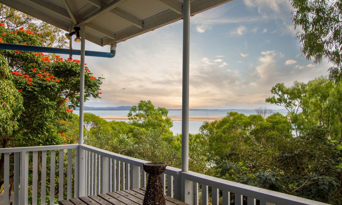 Seventeen Seventy Apartment | Sunset Villa Pet-Friendly Studio with Ocean Views in Beautiful 1770