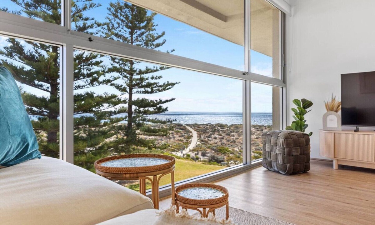 Scarborough Apartment | Sunsets on Brighton.