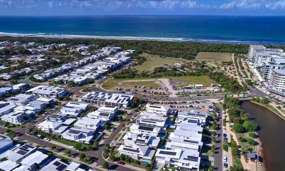 Bokarina House | Sunshine Coast Escape | Beachside, Pool & Views