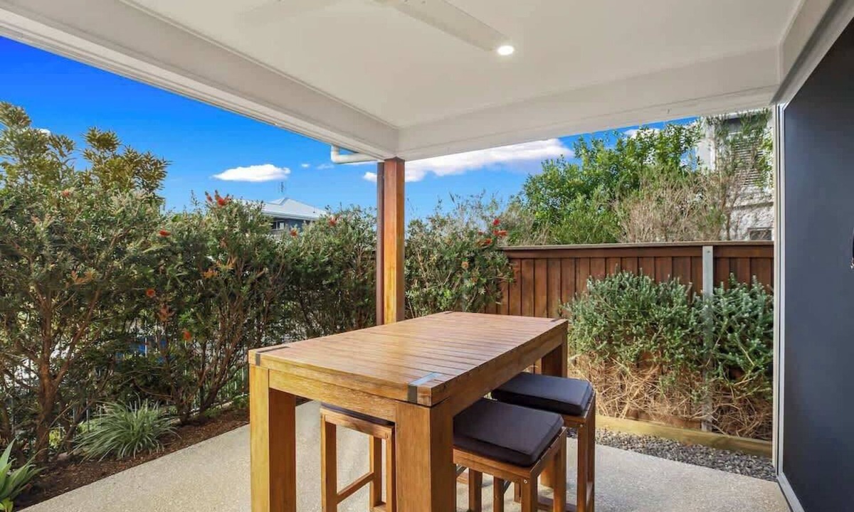 Maroochydore House | Sunshine Splendour Central & Close to Everything