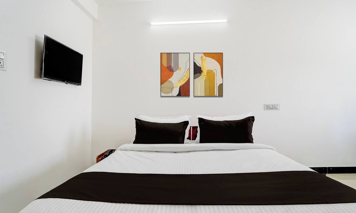 Peelamedu Hotel | Super Collection O KCT IT Park Formerly