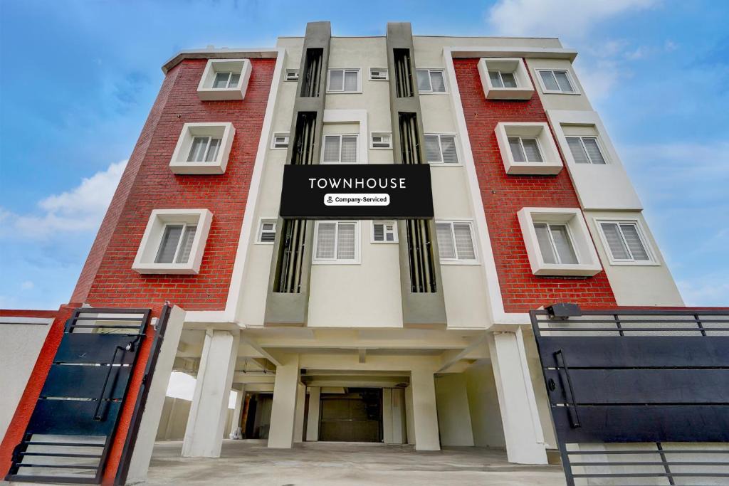 Coimbatore Hotel | Super Townhouse Svb Tech Park Kalapatti Formerly RG Stays