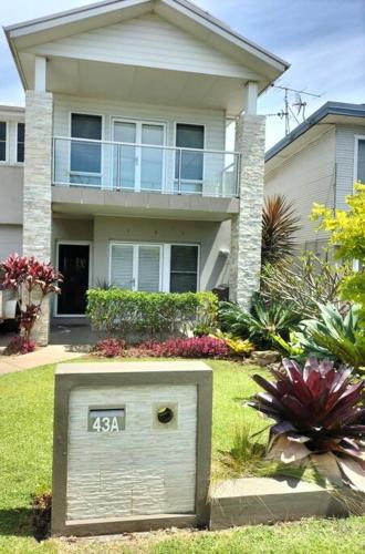 Barrack Point Apartment | Surfmist Barrack Point