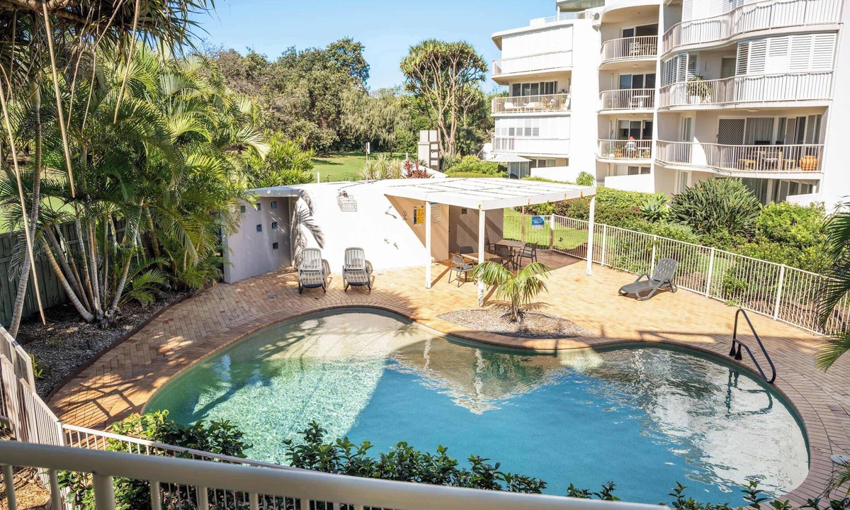 Buddina Apartment | Surfside Beachfront 3bed Apt - Direct Beach Access