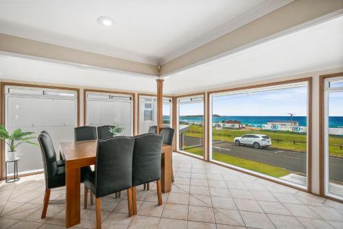 Warilla House | Surfside Solace