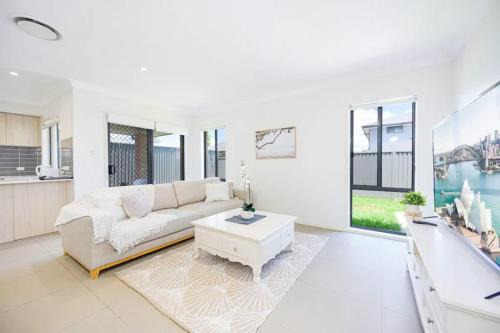 Cobbitty House | Sydney Cobbitty 4bed house,close Oran Park