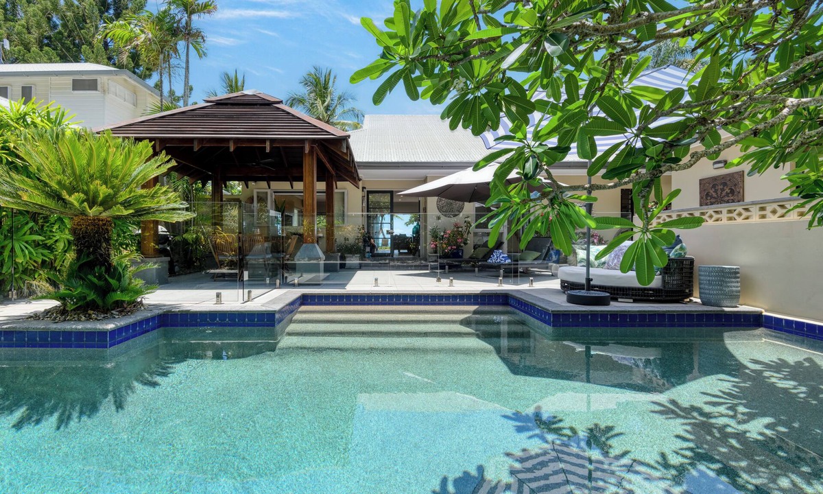 Oak Beach House | Tali Beachfront Retreat – Luxury & Seclusion at Oak Beach