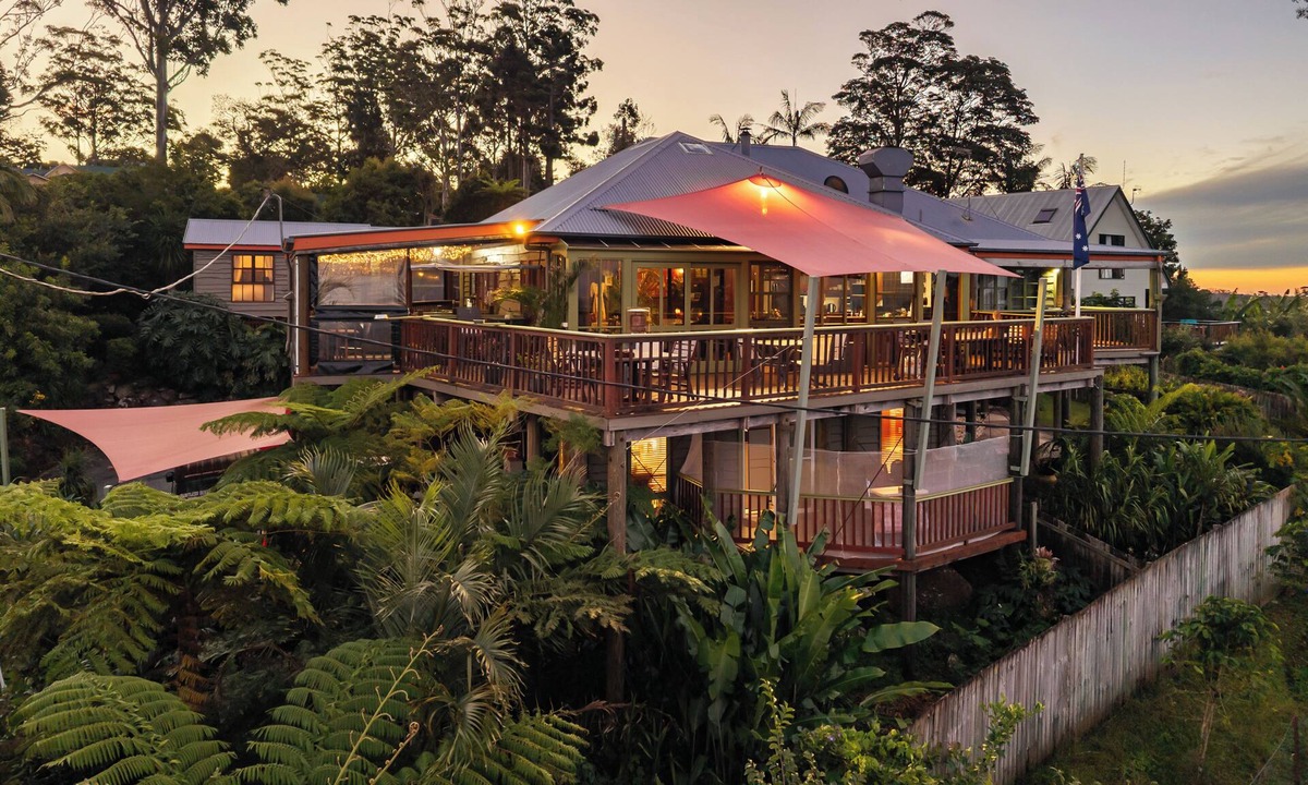 Eagle Heights Bed & Breakfast | Tamborine Mountain B&B